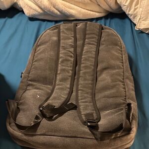 Stylish Gray Backpack for Everyday Use